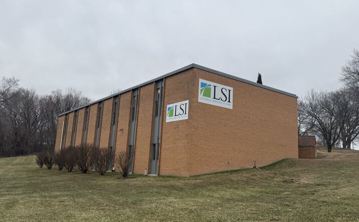 Pictures of Special Purpose property located at 1308 S Cleveland St, Sioux City, IA 51106 for sales - image #1