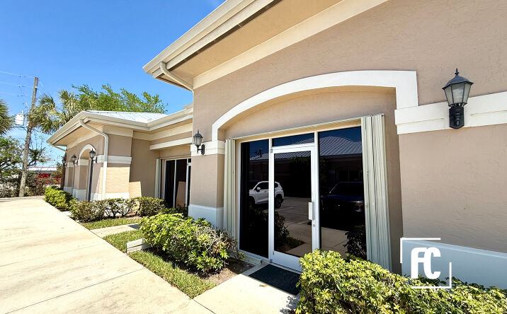 629 Southeast Central Parkway, Stuart