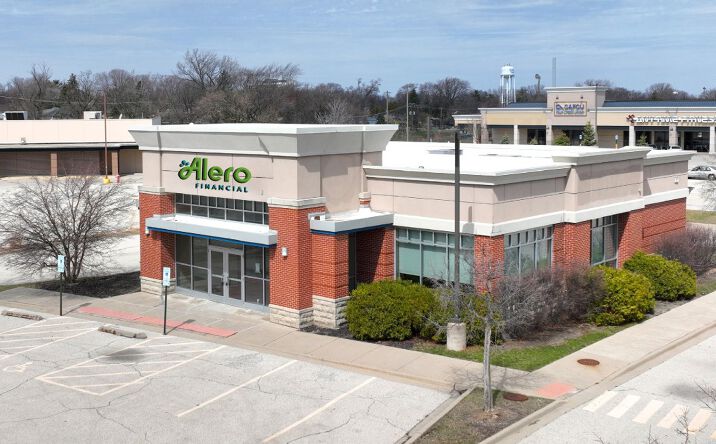 Pictures of Retail property located at 3250 Kirchoff Rd, Rolling Meadows, IL 60008 for sales - image #1