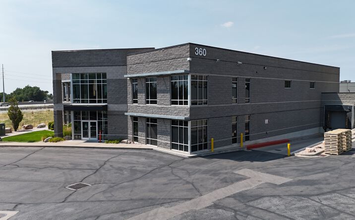 Pictures of Industrial property located at 360 S 200 W, Farmington, UT 84025 for sales - image #1