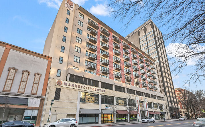 Pictures of Multifamily property located at 728 Market St, Chattanooga, TN 37402 for sales - image #1