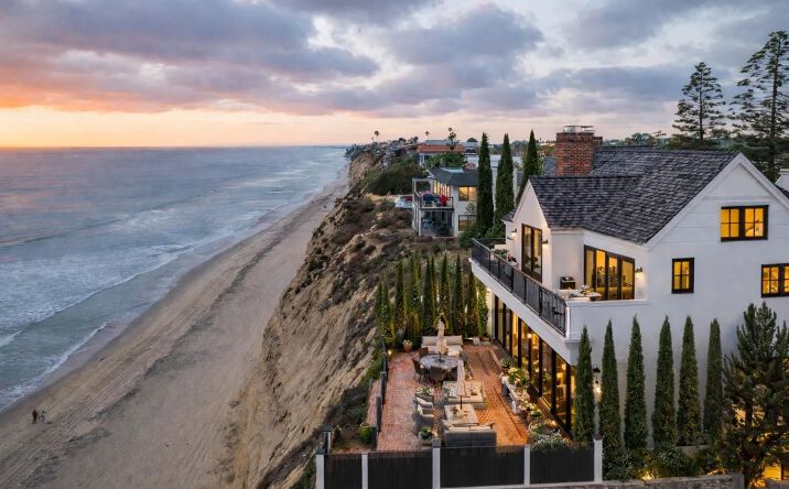 Pictures of Multifamily property located at 200-2 Neptune, Encinitas, CA 92024 for sales - image #1