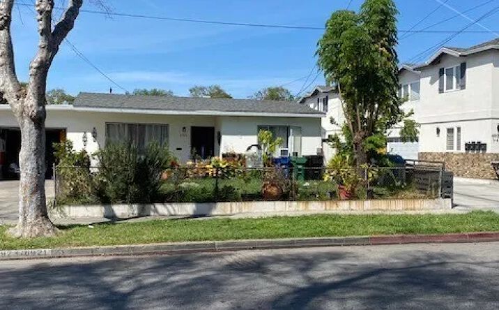 Pictures of Multifamily property located at 6921 Vinevale, Bell Gardens, CA 90201 for sales - image #1
