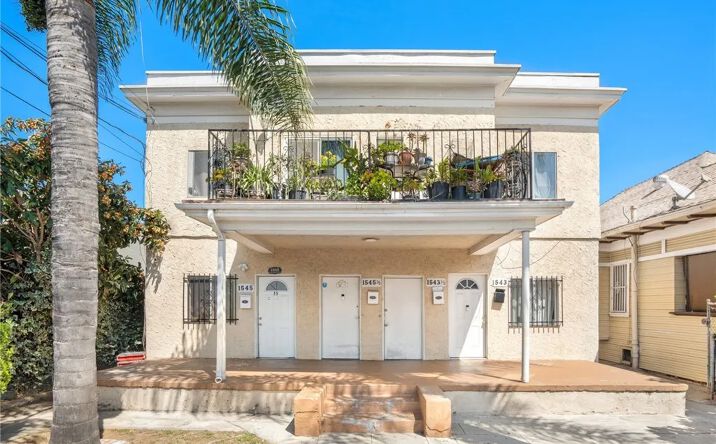 Pictures of Multifamily property located at 1543 W 22nd Place, Los Angeles, CA 90007 for sales - image #1