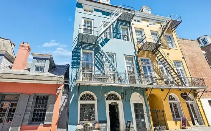 Pictures of Multifamily property located at 717 Toulouse Street, New Orleans, LA 70130 for sales - image #1