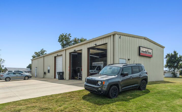 Pictures of Office, Special Purpose property located at 1117 West Vine Street, Walnut Ridge, AR 72476 for sales - image #1