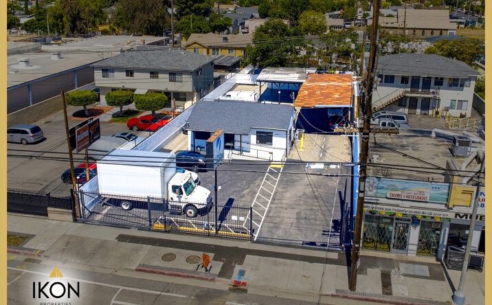 Pictures of Retail property located at 13449 Van Nuys Blvd, Los Angeles, CA 91331 for sales - image #1