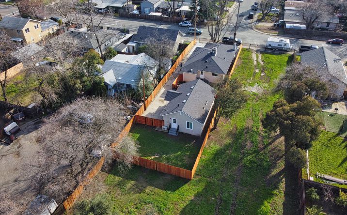 Pictures of Multifamily property located at 308 6th Street, Roseville, CA 95678 for sales - image #1