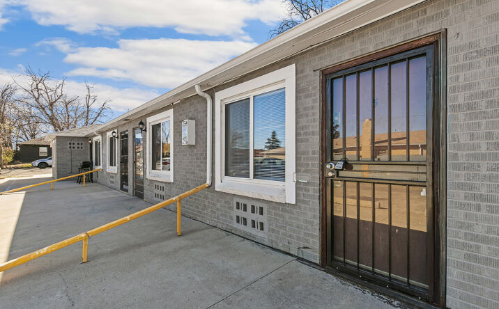Pictures of Multifamily property located at 1467 Joliet St, Aurora, CO 80010 for sales - image #1