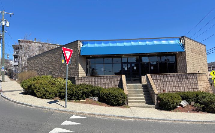Pictures of Retail property located at 675 N Main St, Waterbury, CT 06704 for sales - image #1