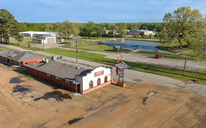 Pictures of Business for Sale property located at 609 SW Corner C Street, Antlers, OK 74523 for sales - image #1