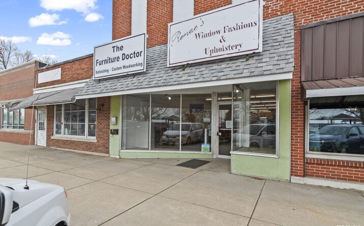 Pictures of Office, Retail property located at 145 S 2ND Street, Girard, IL 62640 for sales - image #1