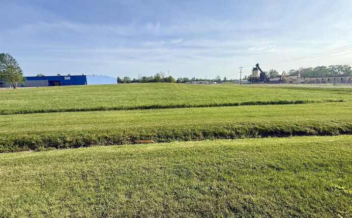 Pictures of Land property located at Sherwood Drive, Union City, TN 38261 for sales - image #1