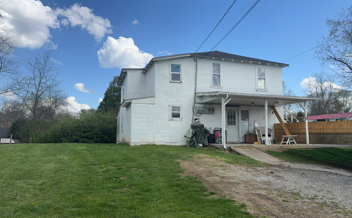 Pictures of Multifamily property located at 129 Newbern Rd, Dublin, VA 24084 for sales - image #1