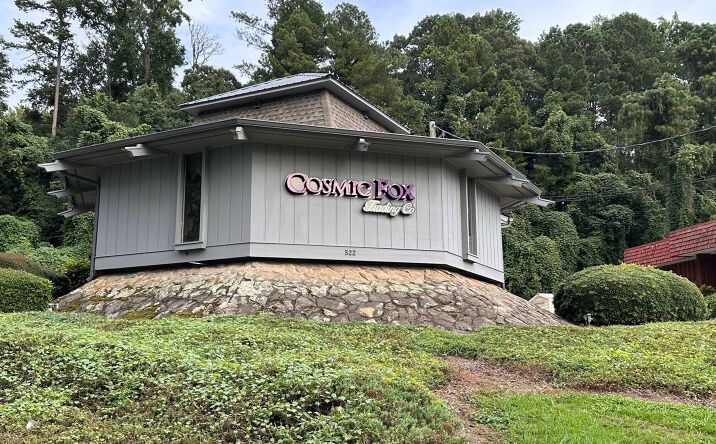 Pictures of Office property located at 522 NE South Enota Dr, Gainesville, GA 30501 for sales - image #1