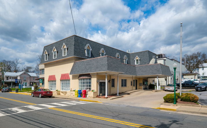 Pictures of Retail, Office property located at 120 S Main St, Edinburg, VA 22824 for sales - image #1