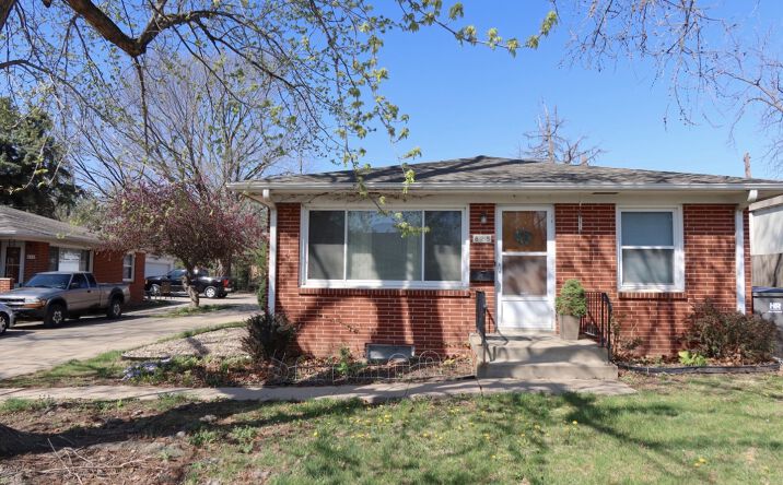 825 S 40th St, Lincoln