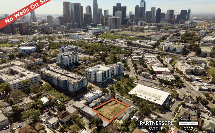 Pictures of Land property located at 1415 W Court St, Los Angeles, CA 90026 for sales - image #1