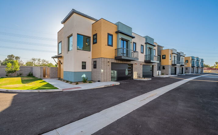 Pictures of Multifamily property located at 55 W Thomas Ln, Tempe, AZ 85281 for sales - image #1