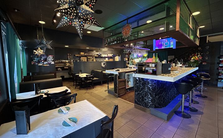 Pictures of Retail property located at 3983 Destination Dr, Osprey, FL 34229 for sales - image #1