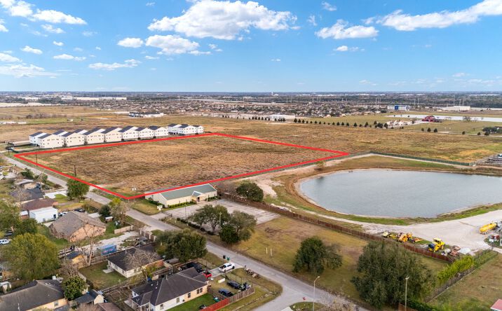 Pictures of Land property located at 6020 Fuqua St, Houston, TX 77048 for sales - image #1