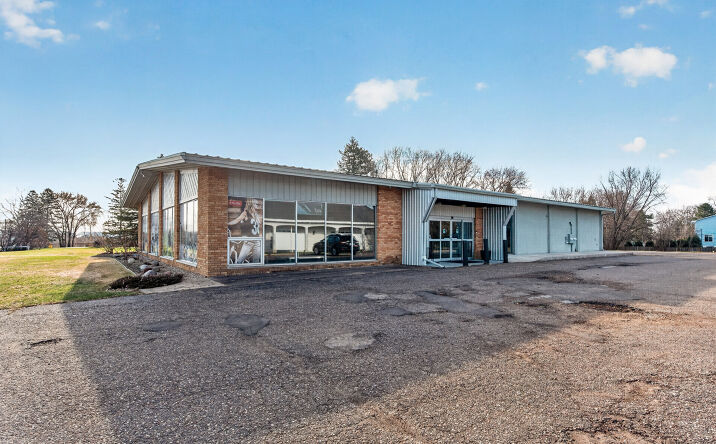 1040 Dakota Dr, Mendota Heights