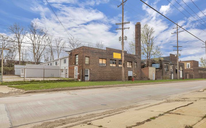 7424 Bessemer Avenue, Cleveland