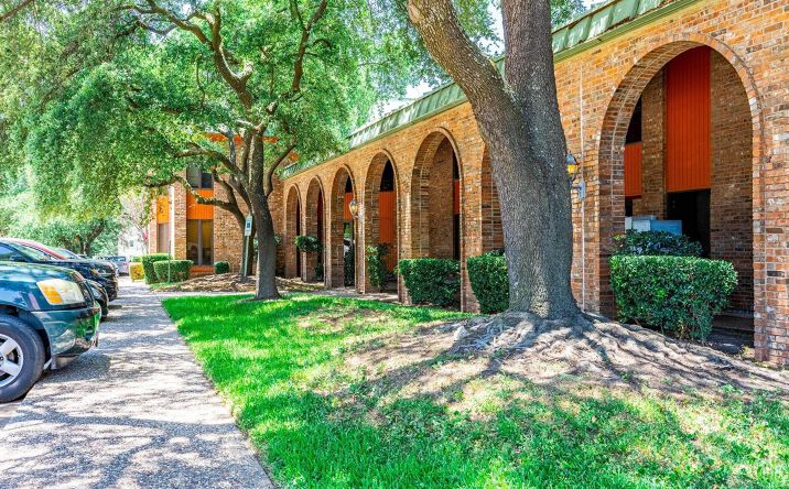 Pictures of Office property located at 12989 Jupiter Road, Unit 202, Dallas, TX 75238 for sales - image #1