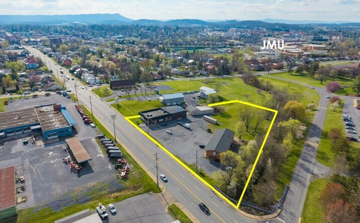 Pictures of Retail property located at 625 W Market St, Harrisonburg, VA 22801 for sales - image #1