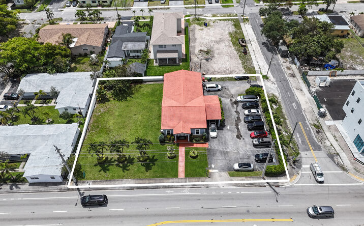 Pictures of Retail, Office, Land property located at 315 Pembroke Rd, Hallandale Beach, FL 33009 for sales - image #1