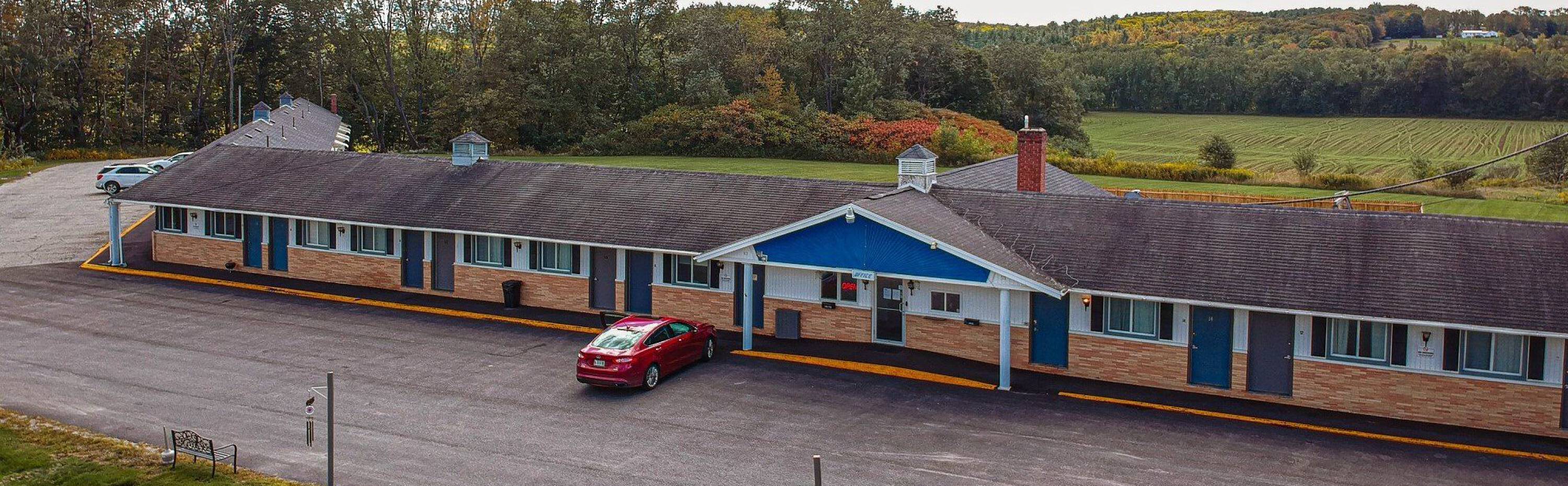489 Farmington Falls Rd, Farmington, ME 04938