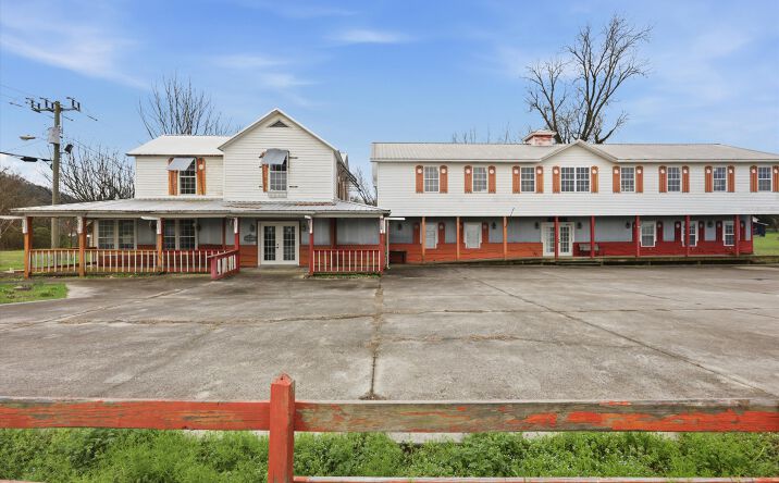 Pictures of Hospitality, Mixed Use, Retail property located at 390 Cherohala Skyway, Tellico Plains, TN 37385 for sales - image #1