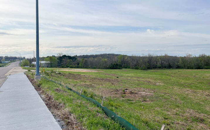 Pictures of Land property located at 1702 & 1708 E. Hwy 72, Rolla, MO 65401 for sales - image #1