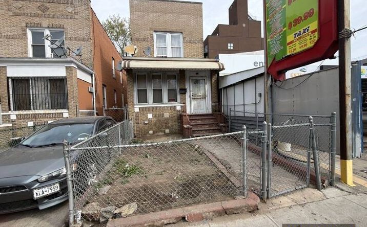 Pictures of Mixed Use property located at 2611 Clarendon Rd, Brooklyn, NY 11226 for sales - image #1