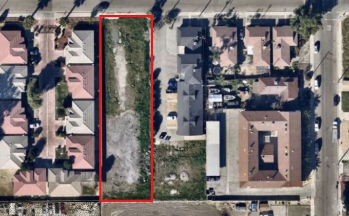 Pictures of Land property located at 126 E 6th, San Jacinto, CA 92583 for sales - image #1