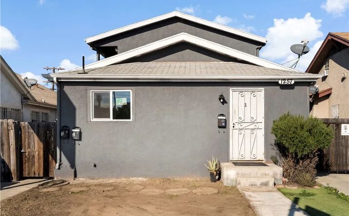 Pictures of Multifamily property located at 1257 W Vernon, Los Angeles, CA 90037 for sales - image #1