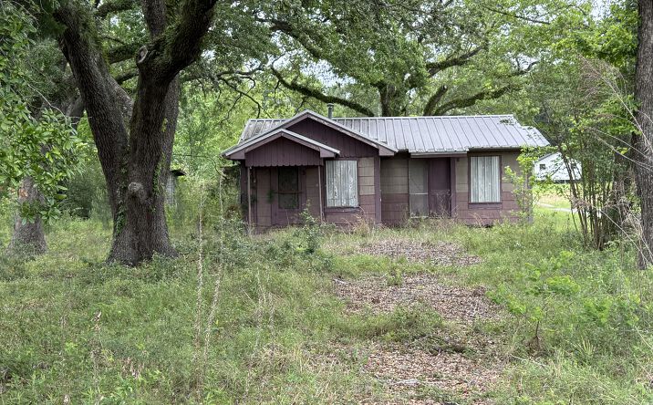 Pictures of Land, Mobile Home Park property located at 2192 FM 92, Silsbee, TX 77656 for sales - image #1