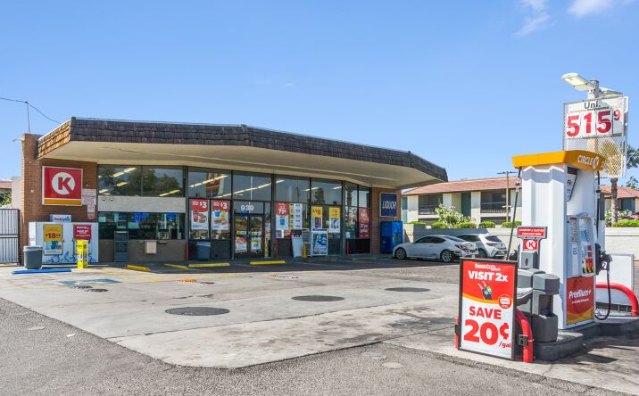 Pictures of Retail property located at 939 W Baseline Rd, Tempe, AZ 85283 for sales - image #1