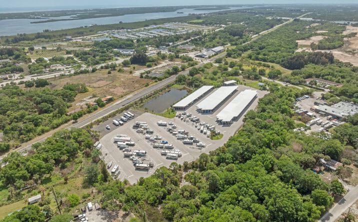 Pictures of Self Storage property located at 5300 85th St, Vero Beach, FL 32967 for sales - image #1
