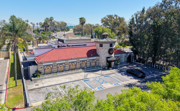 Pictures of Hospitality, Retail property located at 7115 Beach Blvd, Buena Park, CA 90620 for sales - image #1