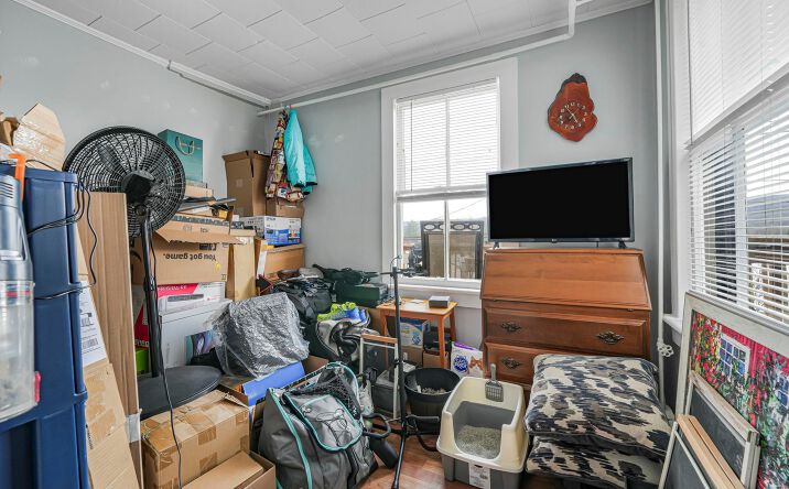 Pictures of Multifamily property located at 649 Jersey Avenue, Warwick (Town), NY 10925 for sales - image #1