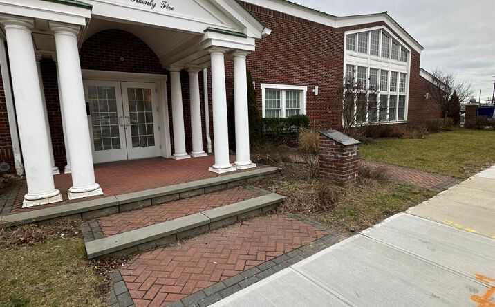 Pictures of Office, Industrial property located at 25 Nassau Lane, Island Park, NY 11558 for sales - image #1