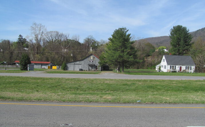 Pictures of Office property located at 5851 & 5877 Cloverdale Road, Cloverdale, VA 24077 for sales - image #1