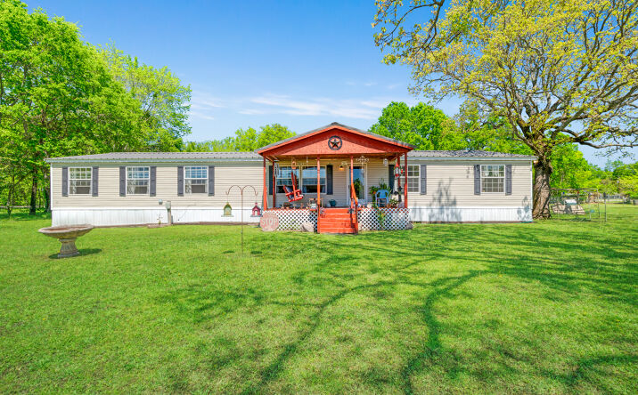 1530 & 1540 W Front, Blossom