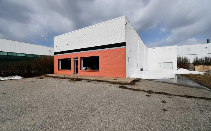 Pictures of Special Purpose property located at 103 Harbor Drive, Charlevoix, MI 49720 for sales - image #1