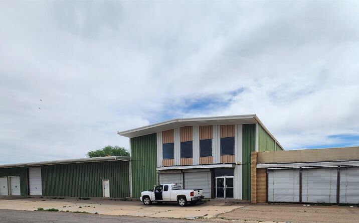 Pictures of Mixed Use, Office, Retail, Industrial property located at 701 S Richardson Avenue, Roswell, NM 88201 for sales - image #1