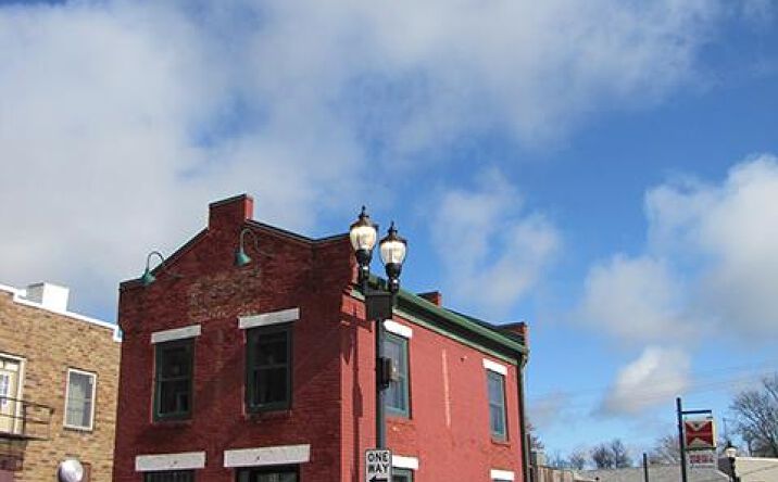 Pictures of Retail, Office property located at 90 E Mineral, Platteville, WI 53818 for sales - image #1