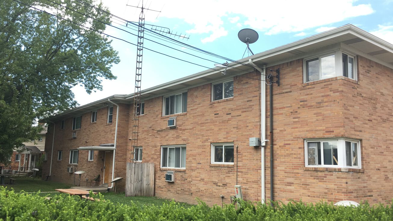 730 Edgemont, Lansing, MI 48917