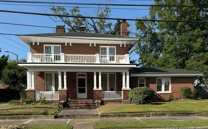 Pictures of Mixed Use, Office, Retail property located at 105 Green St NE, Wilson, NC 27893 for sales - image #1