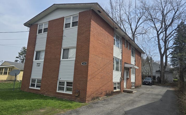 Pictures of Multifamily property located at 328 Ashdale Ave, Syracuse, NY 13206 for sales - image #1